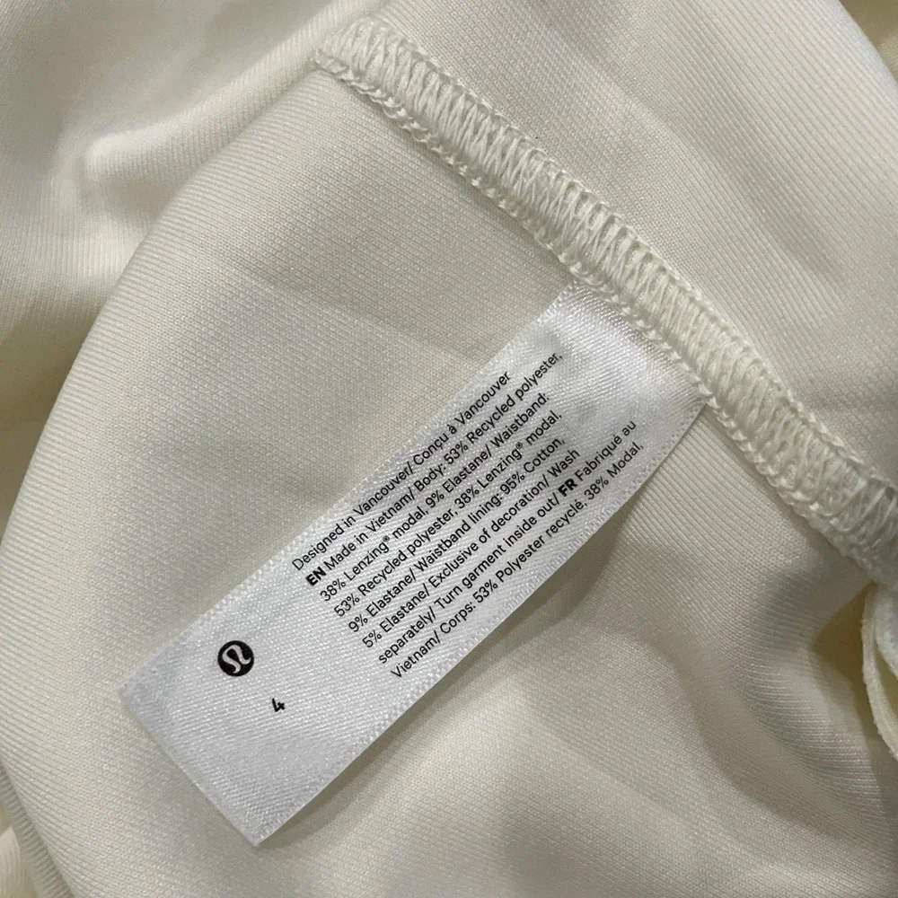 lululemon athletica cropped crew